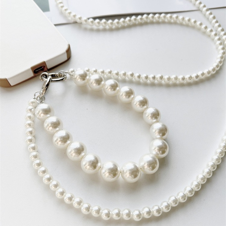 Pearl Detachable Phone Charm — close-up detail
