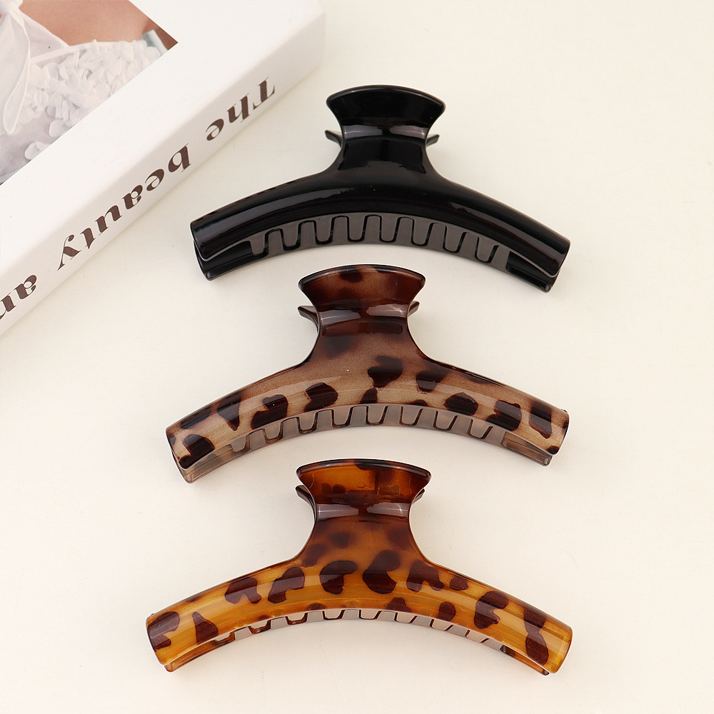 Minimalist Hair Scrunchie — product photo