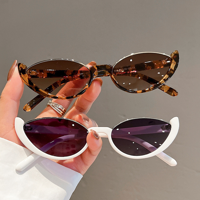 Fashion Cat-Eye Sunglasses — product photo