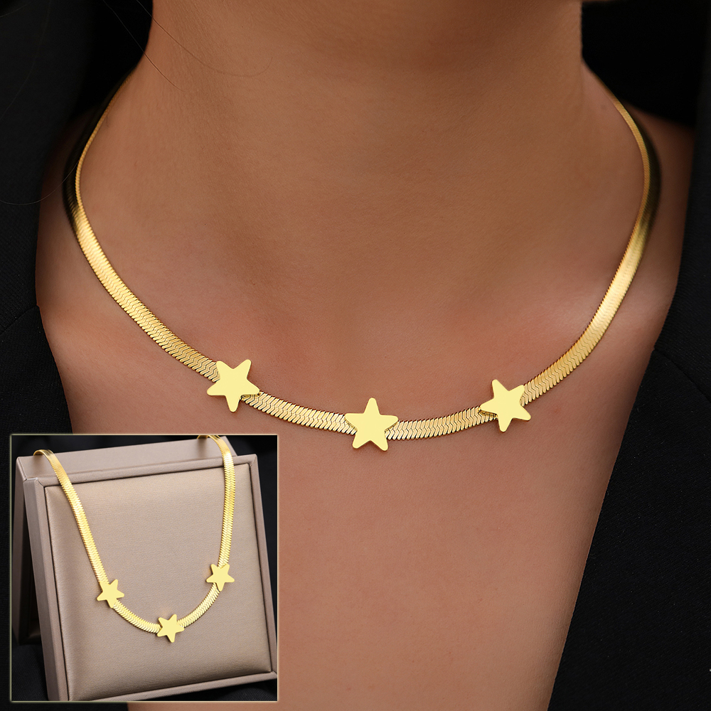 Snake-Chain Star Choker — product photo